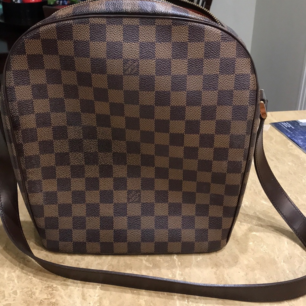 Louis Vuitton shoulder bag